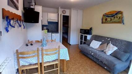 Gîte pour 4 personnes, avec vue ainsi que jardin et sauna à Vielle-Aure