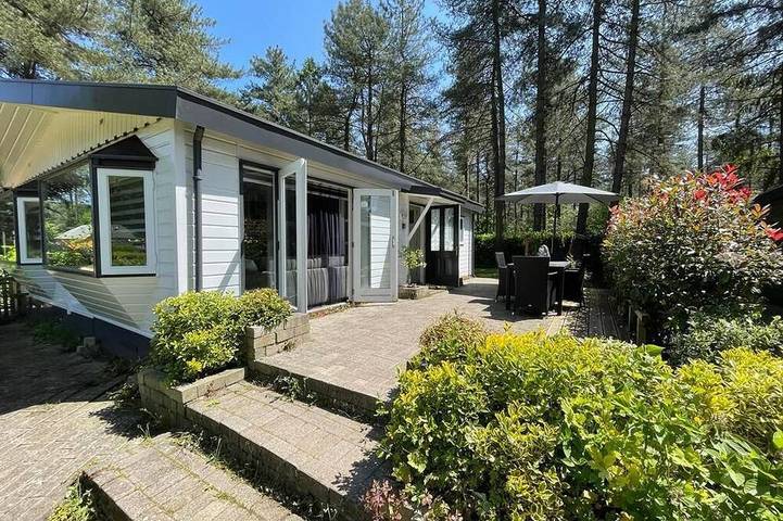 Ferienhaus für 4 Personen, mit Terrasse und Garten in Ravels