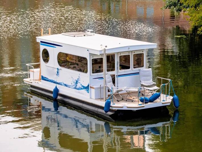 Boot für 4 Personen, mit Terrasse und Ausblick in Mecklenburg-Schwerin