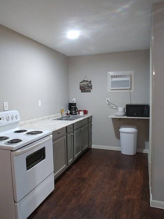 Ganze Wohnung, Apartment 2- 2760 Carters Ferry Road Milam Texas. Free Ice !!! in Toledo Bend Reservoir