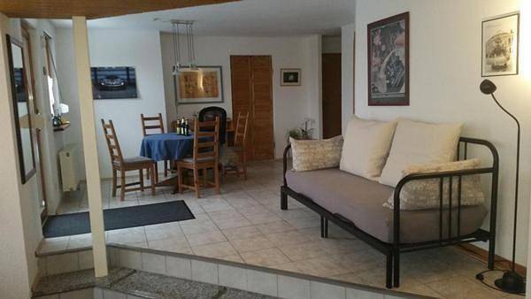 Ganze Ferienwohnung, Ferienwohnung für 5 Personen mit Terrasse in Bad Ditzenbach, Landkreis Göppingen