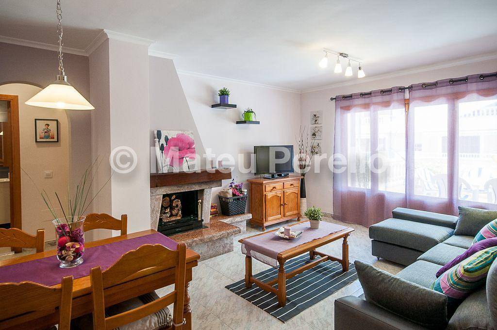Apartamento vacacional entero, Apartamento con terraza cerca de la playa (Ob3) in Can Picafort, Santa Margalida