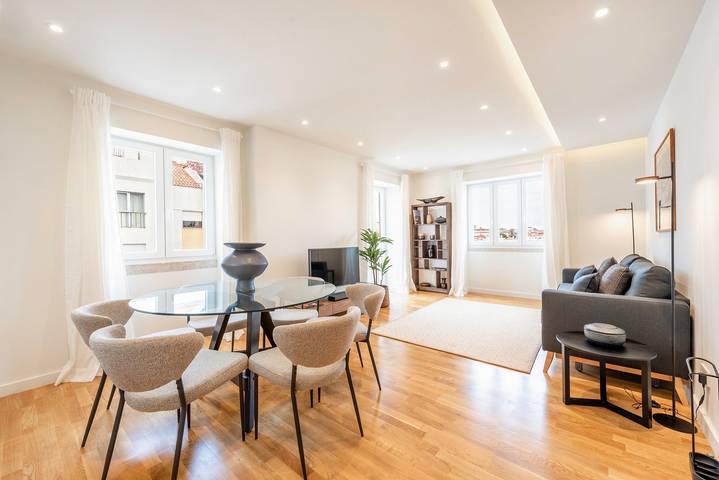 Holiday rental for 4 people, with balcony in Lisbon