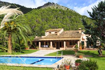 Villa in Torrent de la Vall d'en Marc, Pollença für 4 