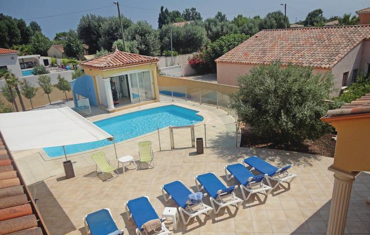Location de vacances pour 8 personnes, avec jardin ainsi que terrasse et piscine dans Plage du Grau d'Agde - 3