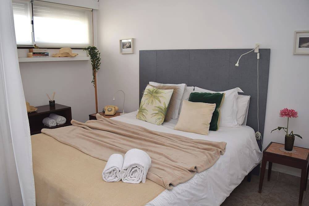 Apartamento entero, Cómoda, luz fantástica y acogedor junto a la playa y al resto de Lisboa in Cascais e Estoril, Costa de Lisboa