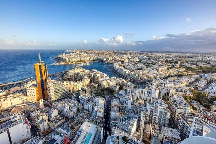 Gîte pour 4 personnes, avec piscine et balcon ainsi que vue et sauna à San Giljan - 4