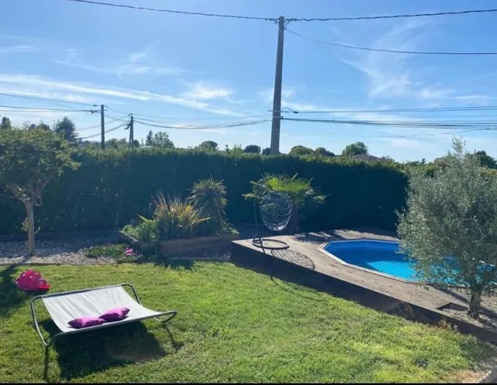 Casa de vacaciones para 6 personas, con piscina y balcón además de vistas y jardín - 1