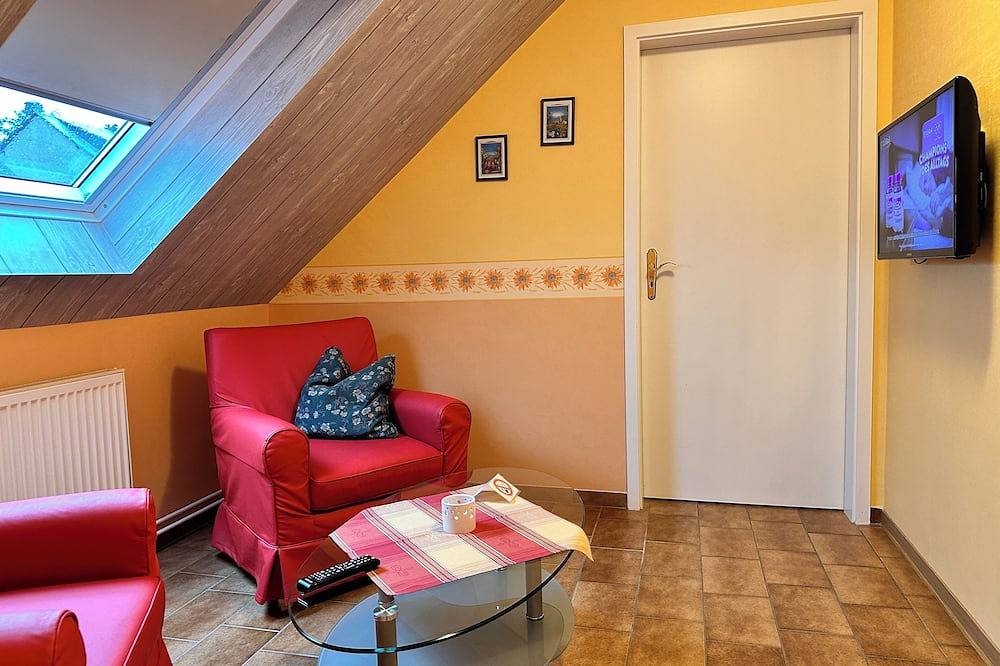 Ganze Wohnung, Gemütliche 2 Pers. Ferienwohnung \"Sonnenblume\" in Irmenach, Bernkastel-Kues & Umgebung