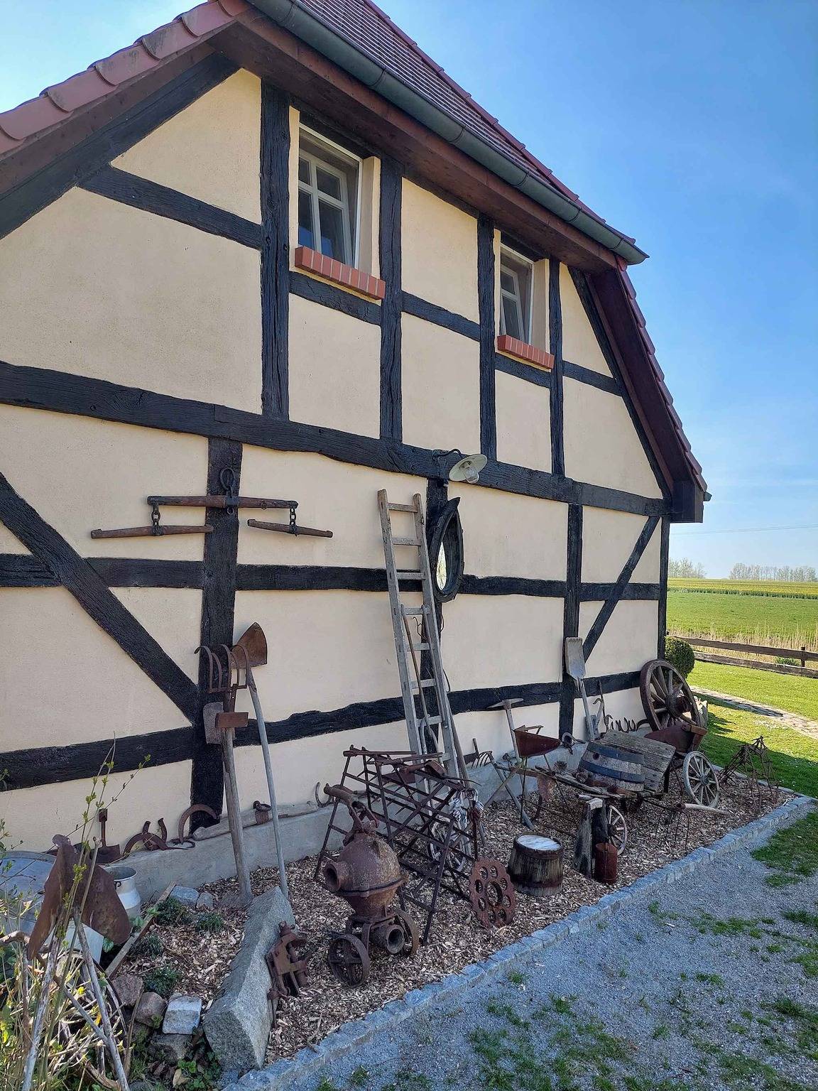 Ferienhaus mit Kaminofen, Terrasse und Blick in die Natur  in Groß Schoritz, Garz/Rügen