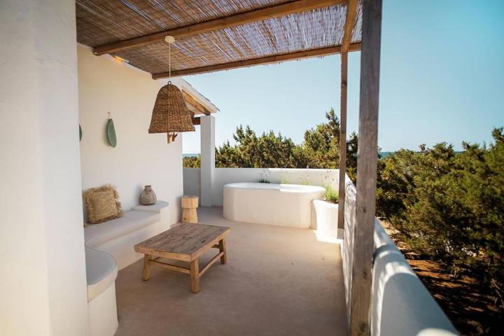 Gîte pour 2 personnes, avec piscine ainsi que vue et jardin dans Playa Migjorn Formentera - 4