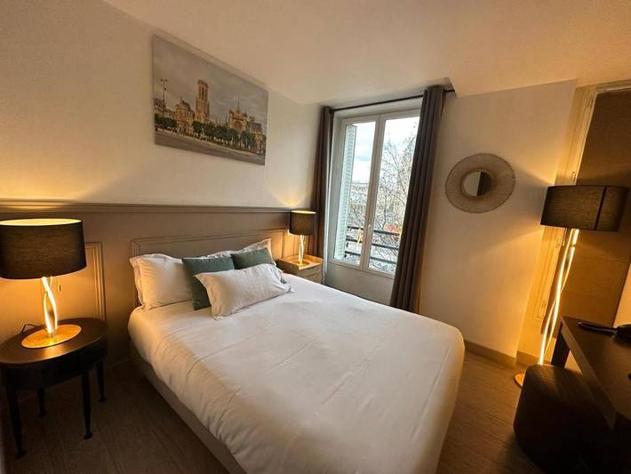 Hôtel pour 4 personnes, avec terrasse, animaux acceptés