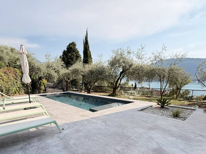 Villa per 6 persone, con balcone e giardino nonché vista lago in Lombardia