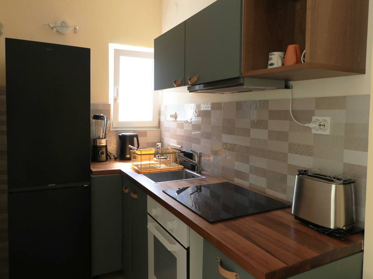 Four Bedroom Holiday Home with Pool in Rukavac, Split-Dalmatien