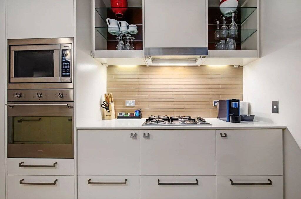 Ganze Wohnung, Luxus-Apartment mit 2 Schlafzimmern, nur wenige Minuten vom Strand entfernt. in Noosa Heads, Noosa