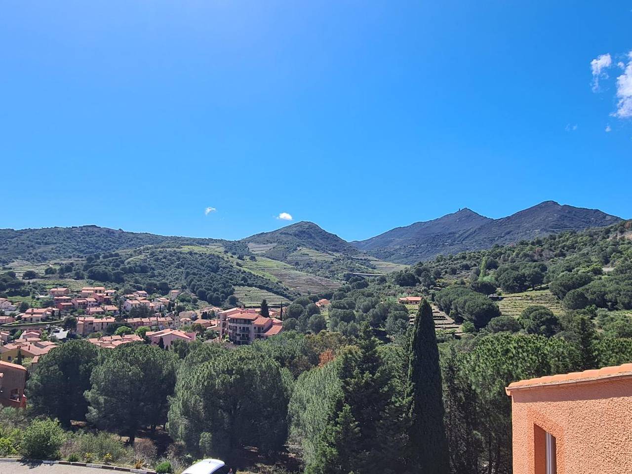 Appartement entier, Collioure : Appartement T3 avec loggia, stationnement et jardin in Côte Vermeille, Collioure