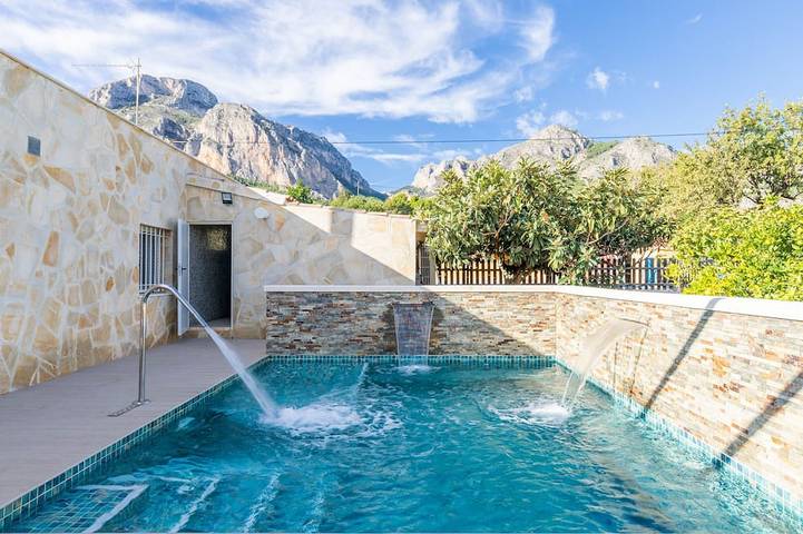 Villa for 6 people, with pets - 1