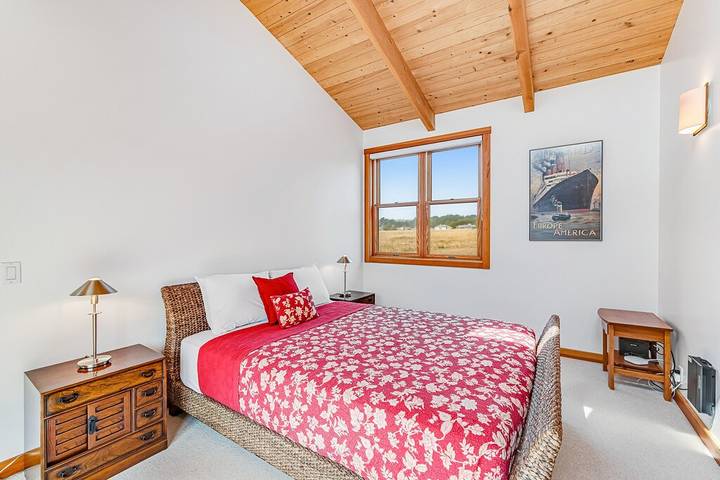 Vacation rental for 8 people, with pool and terrace as well as sauna and hot tub in Gualala