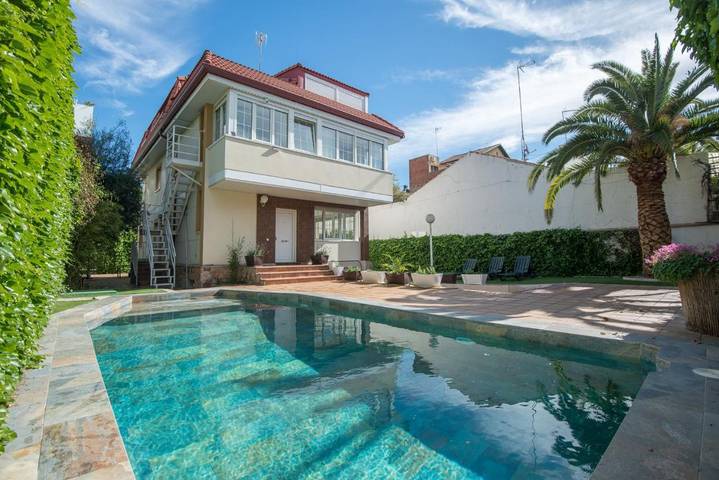 Villa pour 18 personnes, avec Terrasse et Jardin ainsi que Piscine et Vue à Madrid - 4