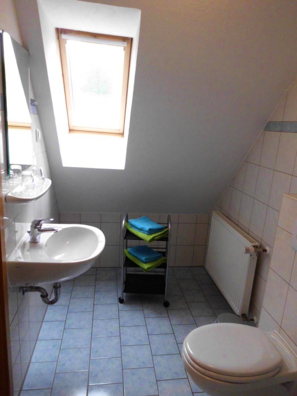 Double Room with Private Bathroom in Schmarl, Rostock