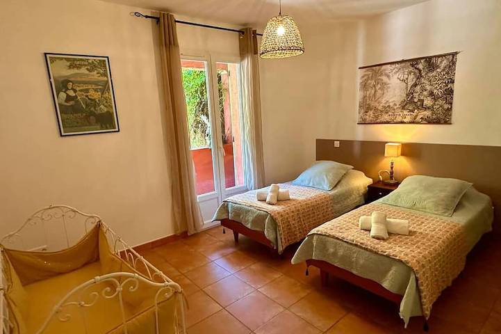 Location de vacances pour 8 personnes, avec jacuzzi et balcon, animaux acceptés à Cateri - 4