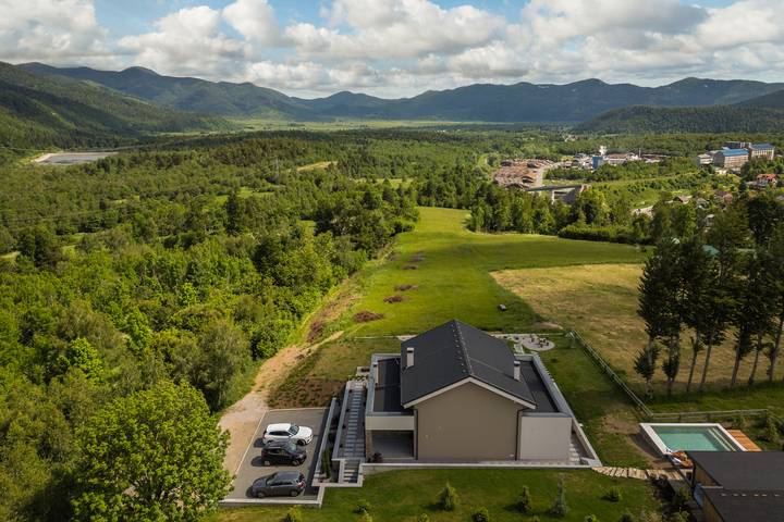 Forest Vila 10 in Fuzine, Primorje-Gorski Kotar