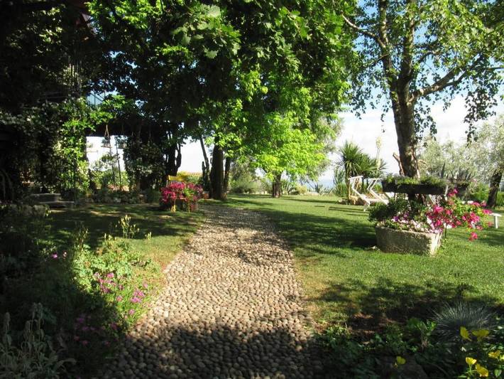 Gîte pour 6 personnes, avec jardin dans Castello (Puegnago sul Garda) - 4