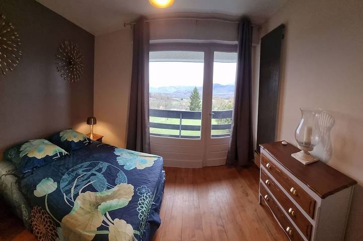 Location de vacances pour 12 personnes, avec balcon et jardin, animaux acceptés à Montréjeau - 4