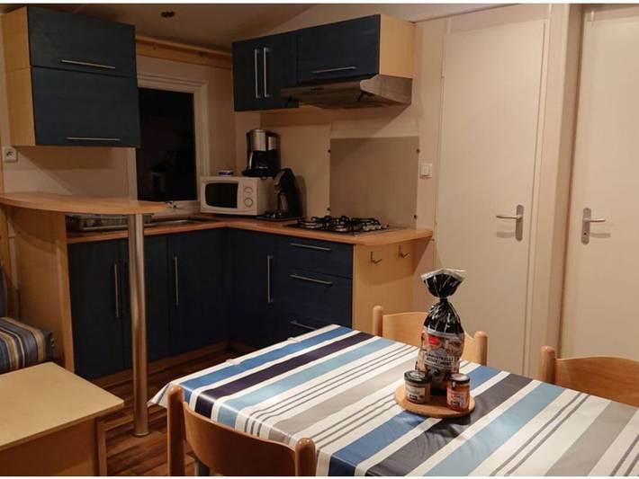 Mobil home pour 4 personnes, avec terrasse à Vico - 2