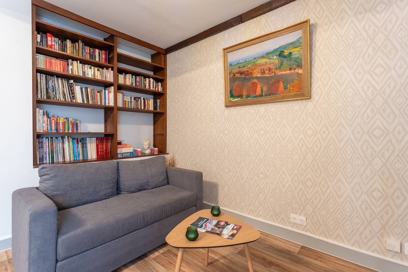 Apartamento entero, Apartamento 'T2 Alicia' con Wi-Fi in Salies-de-Béarn, Béarn