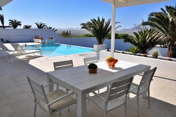 Casa rural para 4 personas, con Balcón y Terraza además de Piscina y Vistas en Famara - 4
