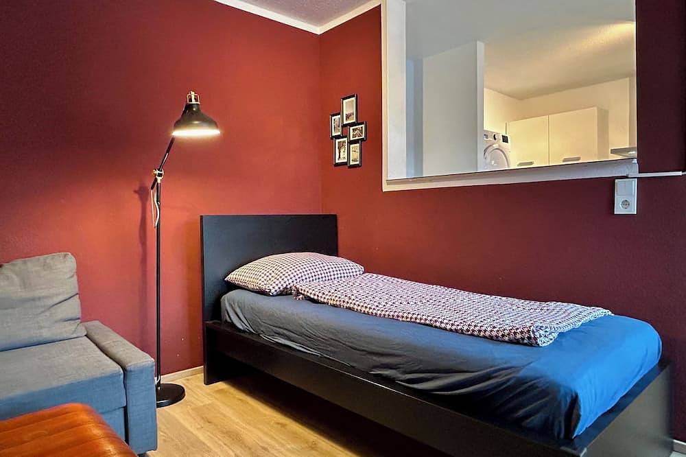 Ganze Wohnung, Gemütliche Dach-Wohnung – zentrale Lage & Netflix & Parkplatz in Leipzig, Leipzig und Umgebung