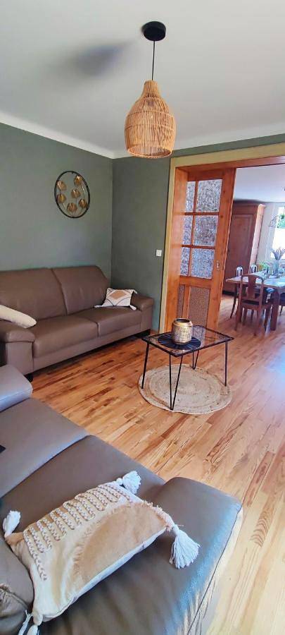 Location de vacances pour 6 personnes, avec vue ainsi que jardin et terrasse à Bitsch - 4