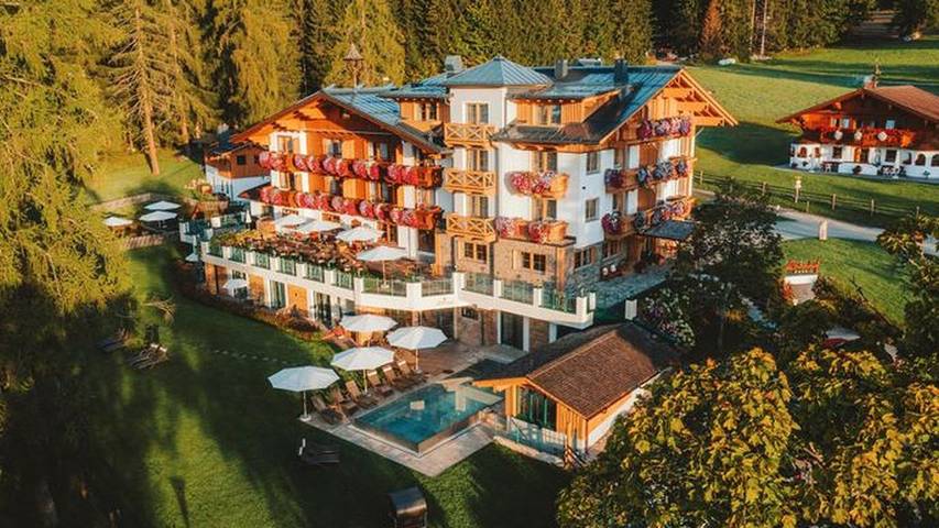 Ferienwohnung für 2 Personen, mit Garten und Pool in Ramsau am Dachstein