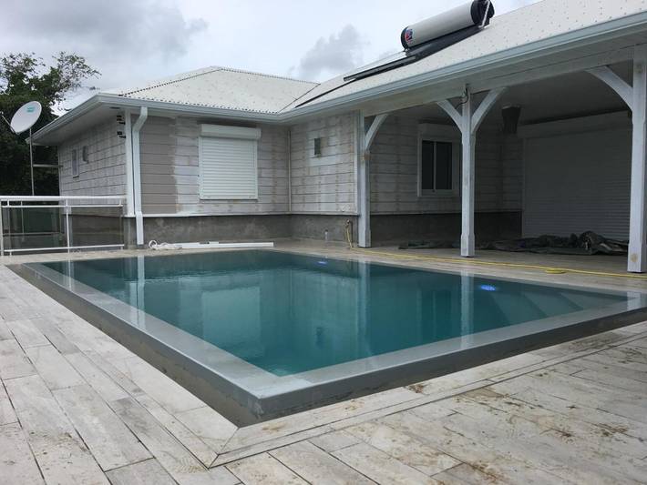 Villa pour 6 personnes, avec terrasse et piscine