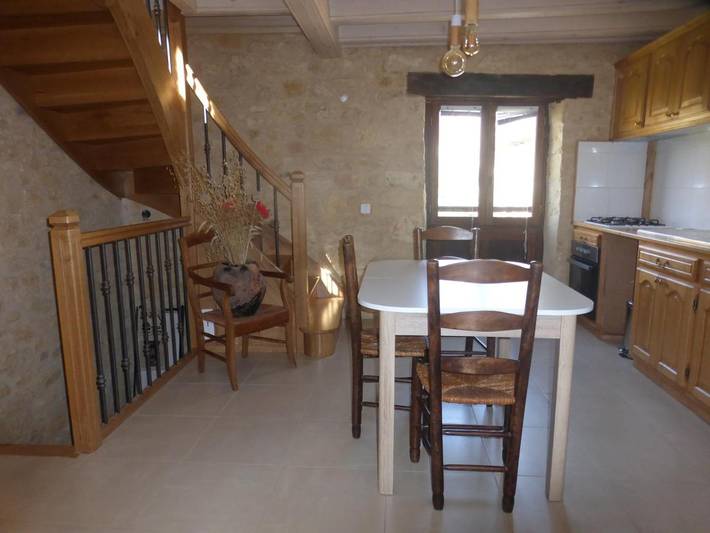 Location de vacances pour 3 personnes, avec vue et jardin à Domme - 2