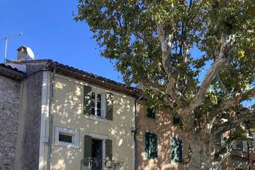 Gîte pour 4 personnes, avec jacuzzi et balcon à Villeneuve-Minervois