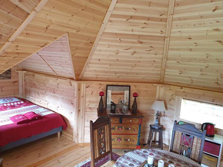 Tente pour 4 personnes, avec jacuzzi et jardin, animaux acceptés dans les Vosges - 4