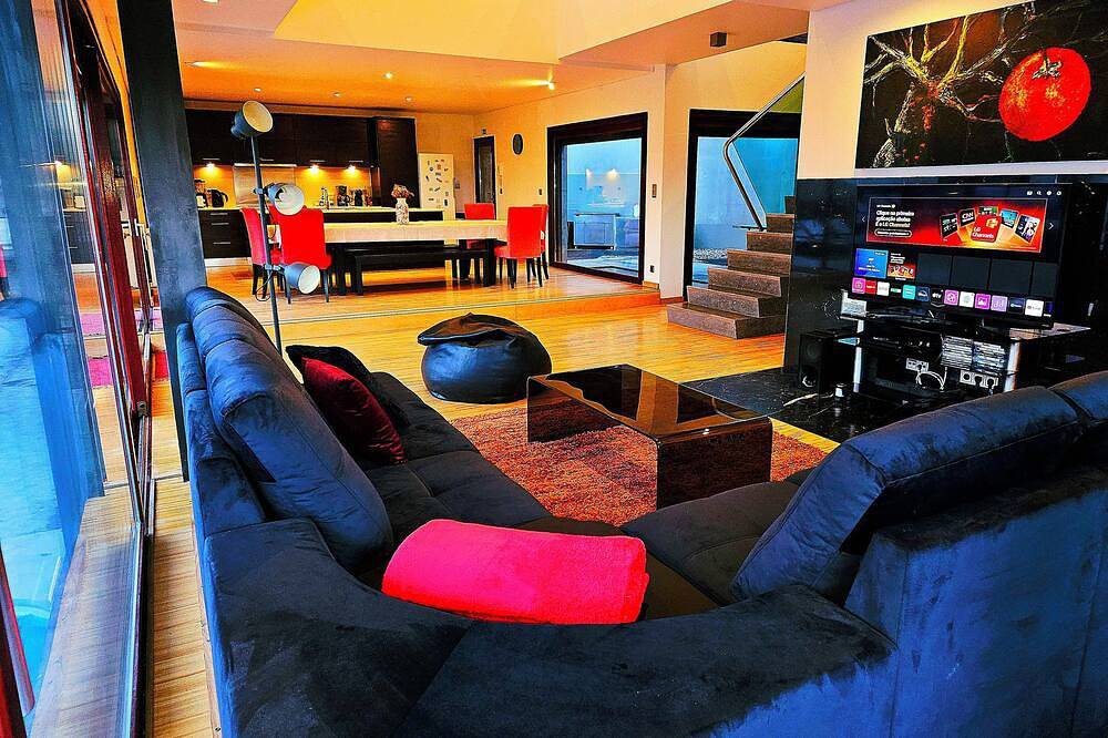 I L❤️Ve U Villa:Sea view! Spa! Heated Pool! Cinema! Chef! Football pitch (10min) in Mafra, Lissabon Distrikt