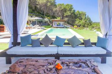Villa in Santa Eulària des Riu, Ibiza Osten für 8 