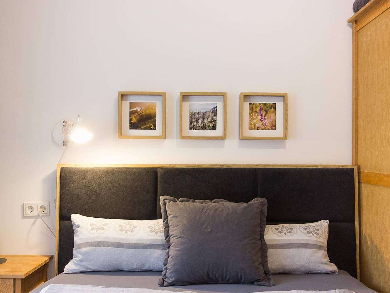 Ganze Ferienwohnung, Moselstudio Rosenburgblick - Kleines gemütliches Studio 1. in Moselnähe in Zeltingen-Rachtig, Bernkastel-Kues & Umgebung