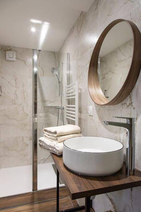 Gîte pour 3 personnes, avec vue ainsi que piscine et terrasse à Vernosc-lès-Annonay - 4