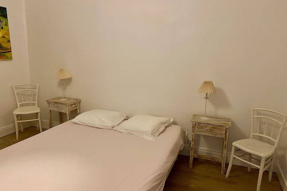 Fantastic house with idyllic garden in the heart of Cap Ferret, very central in Lège-Cap-Ferret, Arcachon region