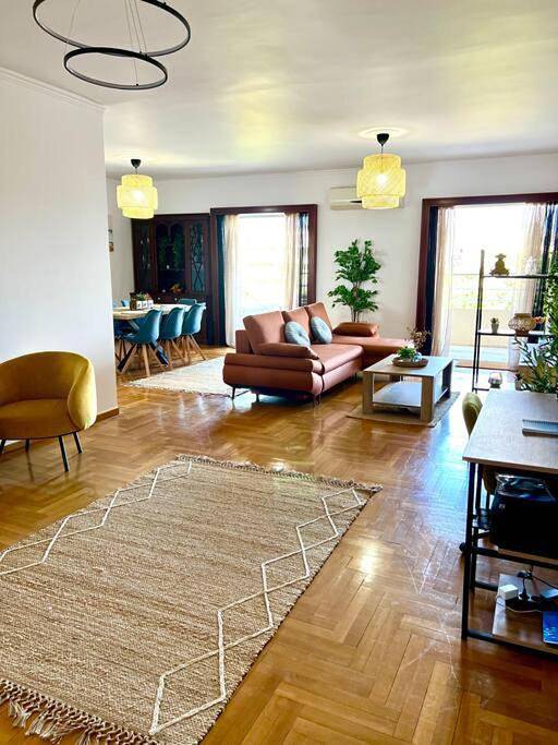 Appartement entier, Three-Bedroom Apartment in Aigio, Achaïe