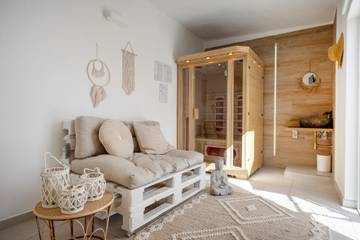 Ferienwohnung für 2 Personen, mit Balkon und Sauna sowie Whirlpool, mit Haustier in Apulien