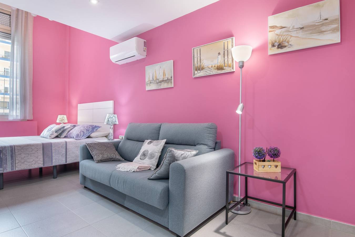 Estudio entero, Estudio 'Arena, A Pie De Playa' con Wi-Fi y aire acondicionado in Playa La Victoria, Cádiz