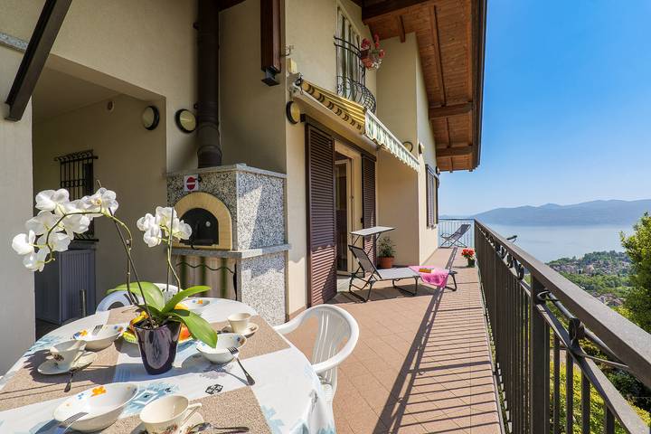 Ferienwohnung für 4 Personen, mit Balkon und Ausblick sowie Seeblick im Piemont - 3
