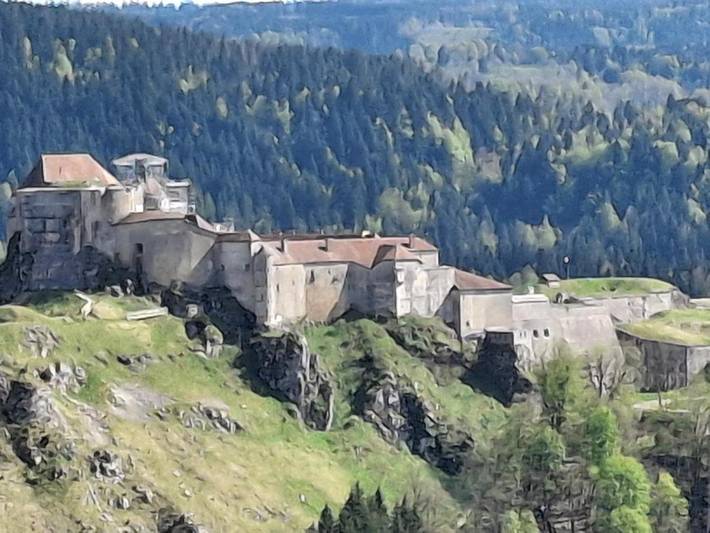 Gîte pour 6 personnes, avec Terrasse et Jardin à Verrières-de-Joux