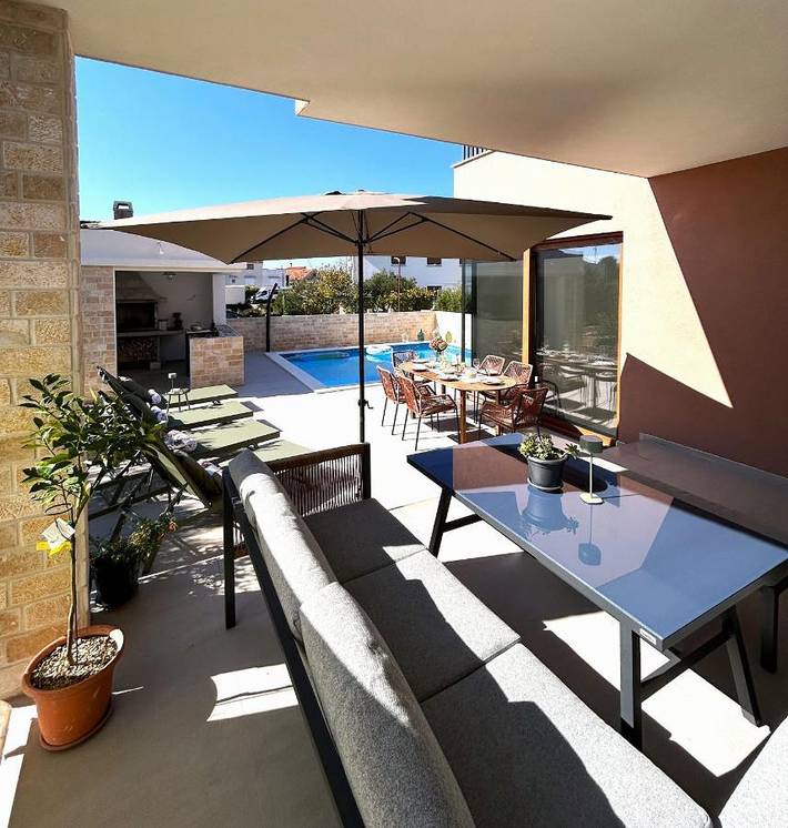 Villa pour 6 personnes, avec jardin à Brodarica - 4