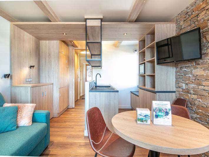 Gîte pour 3 personnes, avec balcon dans Doucy